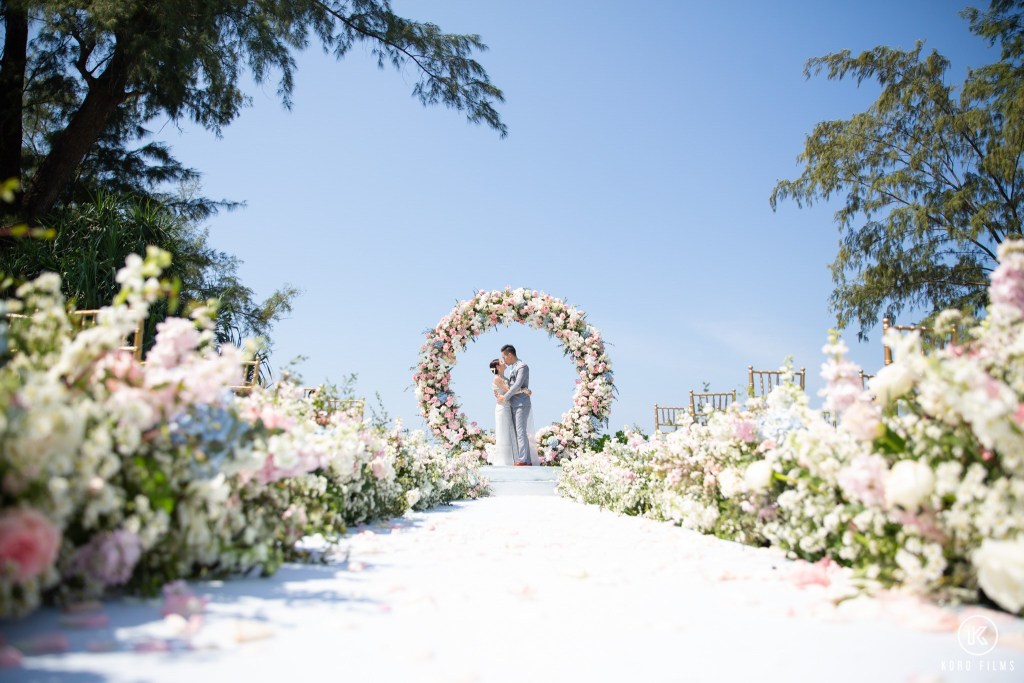 Thai wedding at JW Marriott Phuket Resort and Spa Thailand