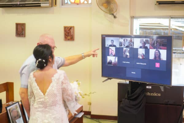 Zoom meeting in wedding Paroisse francophone de Bangkok